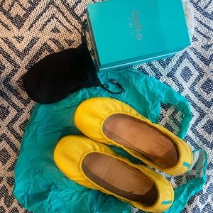 Used mustard yellow Tieks size 10